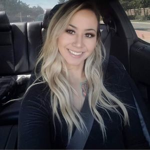 Meet your Posher, Stephanie